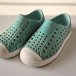 Kids Native Jefferson Aqua Glitter Slip-On Shoes C9